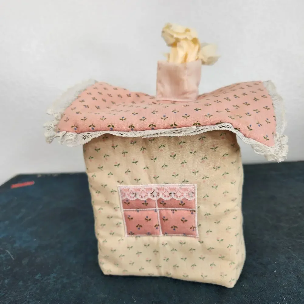 VTG Fabric Floral Cottage Core House Tissue Box Cover Holder Prairie Core